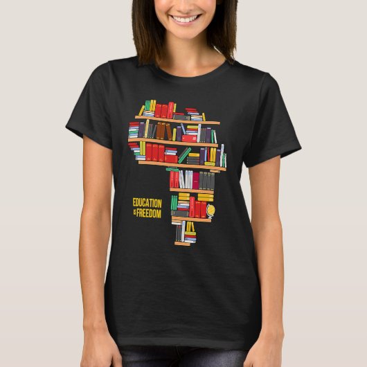 Africa Education Is Freedom Library Book Tシャツ (正面)