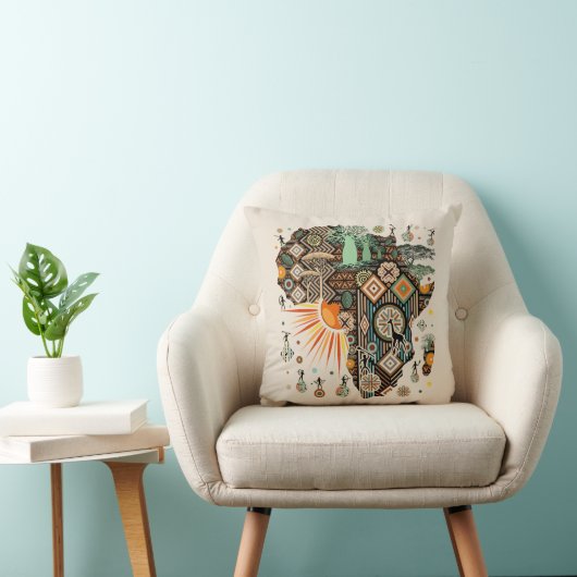 Africa Map Decorative Tribal Elements Pattern クッション (椅子)