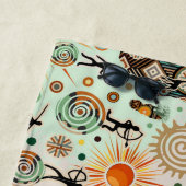 Africa Map Decorative Tribal Elements Pattern ビーチタオル (インサイチュ)