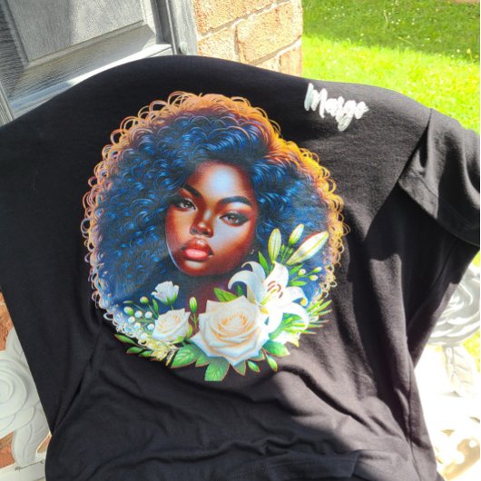 African-American Beauty Enjoying Her Flowers トライブレンドTシャツ