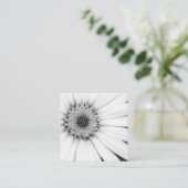 African Daisy Monochrome Floral Square Business Ca スクエア名刺 (スタンド正面)