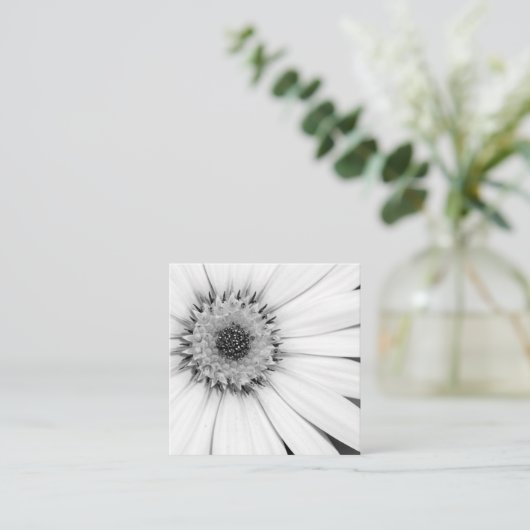 African Daisy Monochrome Floral Square Business Ca スクエア名刺 (スタンド正面)