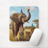 African Party Animals with Hats and Confetti マウスパッド (マウス)