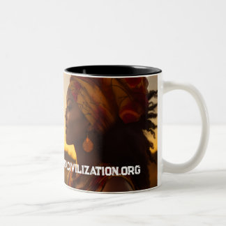 AFRICAN QUEEN ON THE AFRICAN PLAINS ツートーンマグカップ