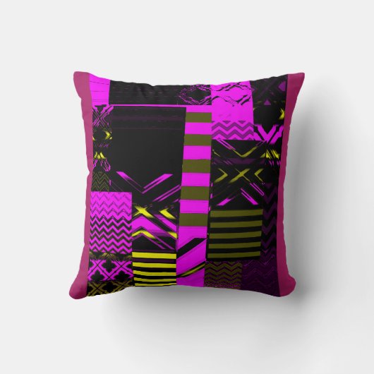 Afrocentric Geometric Print Throw Pillow クッション (裏面)