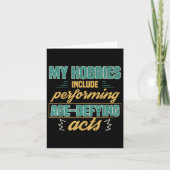 Age Defying Acts Funny Old Retirement Grandparents カード (正面)