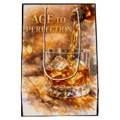 Aged To Perfection Men’s Birthday Party ミディアムペーパーバッグ (裏面)