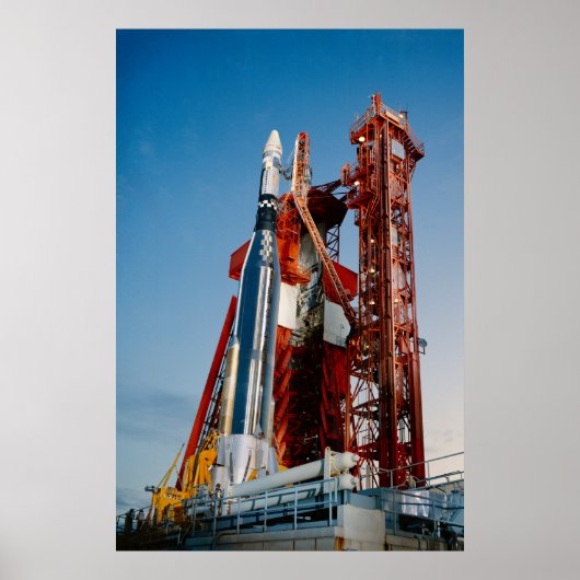 Agena Target Vehicle on Launch Pad for Gemini 11 ポスター (正面)