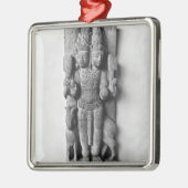 Agniの二重頭のイメージを描写するレリーフ、浮き彫り メタルオーナメント (左)