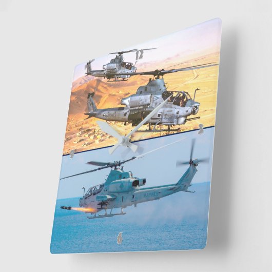 AH-1Zバイパー スクエア壁時計 (傾斜)