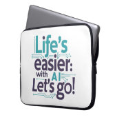 AI Simplicity Sleeve – Effortless Tech Protection ラップトップスリーブ (正面左)