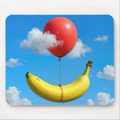 Airborne Banana and Red Balloon マウスパッド (正面)