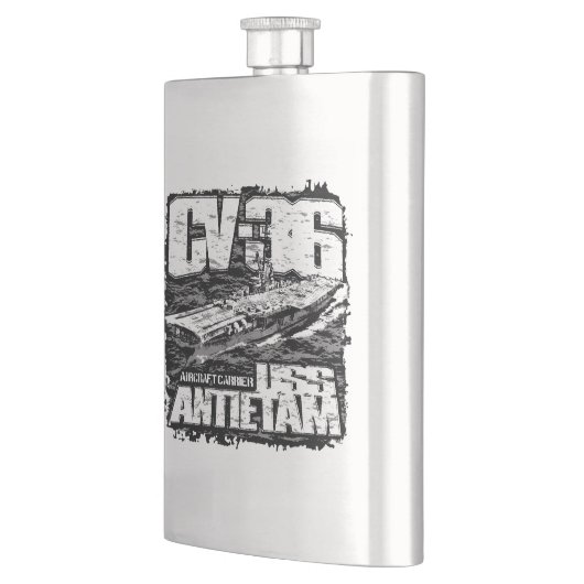 Aircraft carrier Antietam フラスク (左)