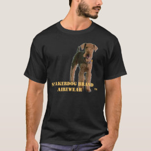 Airedaleテリアの"Sneakerdog"のTシャツ Tシャツ