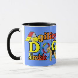 Airedale_アジリティのギフト マグカップ