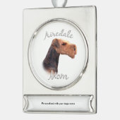 Airedale Terrierママ2 シルバープレートバナーオーナメント (左)