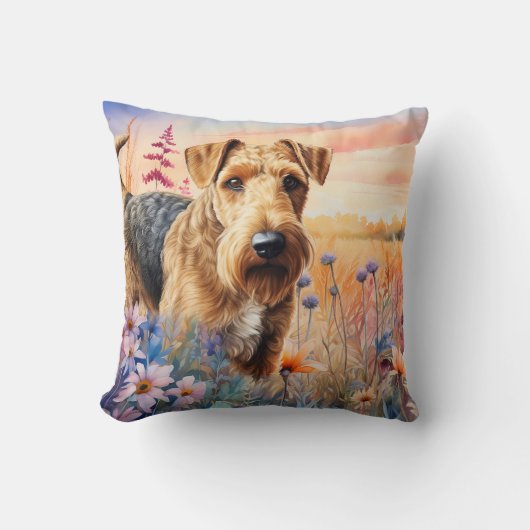Airedale Terrier Dog in a Wildflower Meadow クッション (正面)