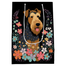 Airedale Terrier Dog in the Flower Gardenかわいい