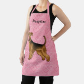 Airedale Terrier Dog Love Pinkハートと名前 エプロン (インサイチュ)