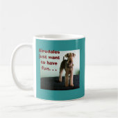 Airedalesにちょうどおもしろいのマグがありたいと思います コーヒーマグカップ (左)