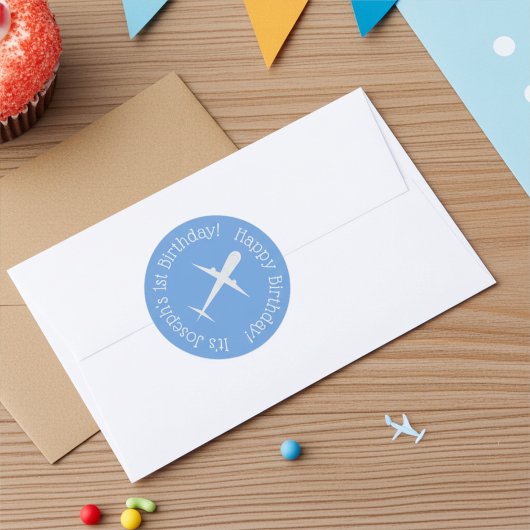 Airplane on Sky Blue Personalized Birthday ラウンドシール