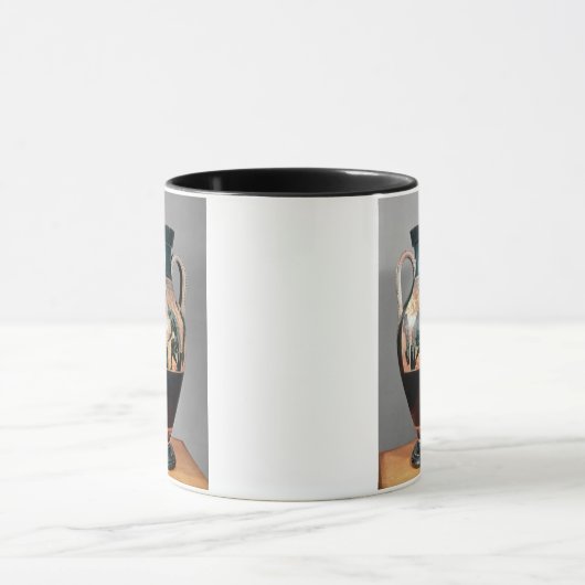 Ajaxおよびアキレスを描写する黒姿のアンフォラ マグカップ (中央)