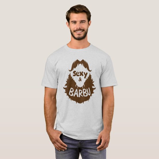 ajouter_texte_citation_sexy_et_barbu_barbe_famille tシャツ (正面フル)