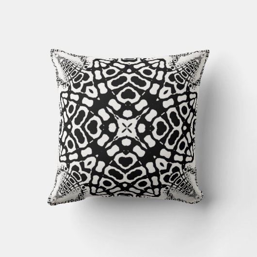 Ajunaの白黒幾何学的な種族パターンクッション クッション (裏面)