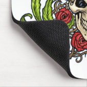 Alリオによるイバラの冠を持つスカルそしてバラ マウスパッド (コーナー)