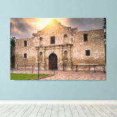 Alamo Under The Rising Sun Canvas Art キャンバスプリント (インサイチュ (ウッドフロア))