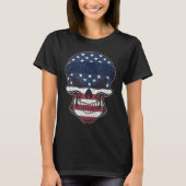 Alaska American Flag Skull  State Flag Alaska Root Tシャツ (正面)
