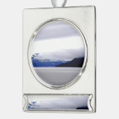 Alaska Blues シルバープレートバナーオーナメント (左)