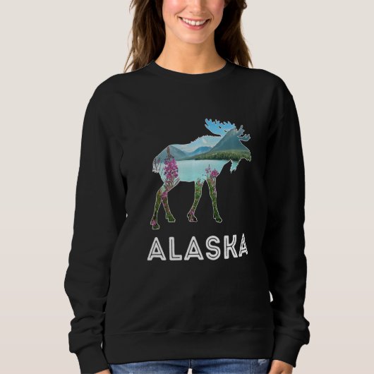 Alaska Day Moose Snowy Mountains Alaska Holiday スウェットシャツ (正面)