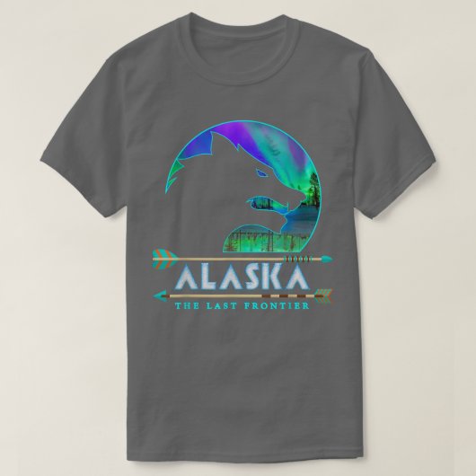 Alaska State Alaskan Wolf with Aurora Borealis Sno Tシャツ (デザイン正面)