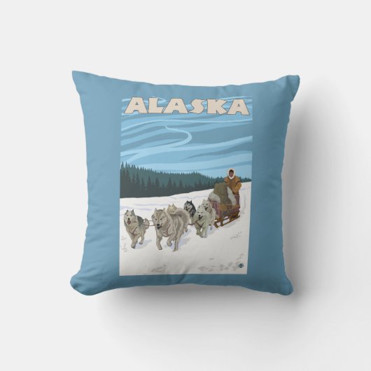 AlaskaDogsleddingのヴィンテージ旅行ポスター クッション (正面)