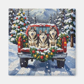 Alaskan Malamute Christmas Red Truck Holiday マグネット (正面)