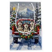 Alaskan Malamute Christmas Red Truck Holiday ミディアムペーパーバッグ (正面)