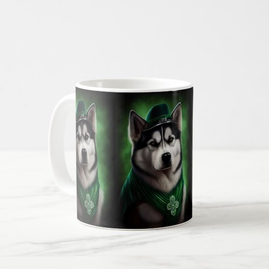Alaskan Malamute dog in St. Patrick's Day Dress コーヒーマグカップ (正面左)