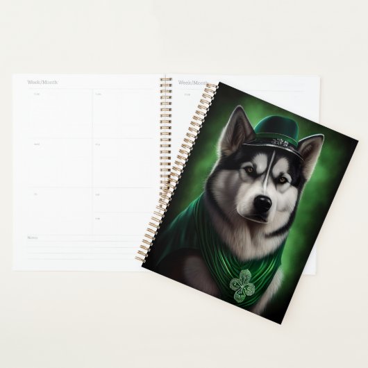 Alaskan Malamute dog in St. Patrick's Day Dress プランナー手帳 (ディスプレー)
