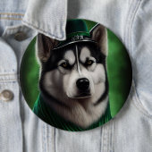 Alaskan Malamute dog in St. Patrick's Day Dress 缶バッジ (インサイチュ)