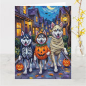 Alaskan Malamute Dogs Trick-or-Treating Halloween  カード (黄色い花)