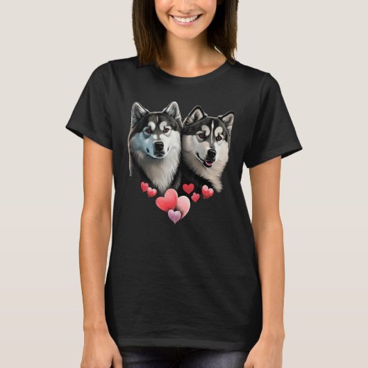 Alaskan Malamute Love Heart on Alaskan Malamute   Tシャツ (正面)