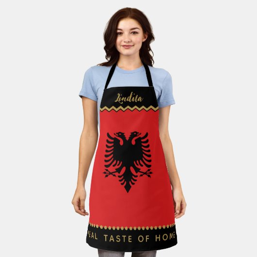 Albania Chefs Apron, Albanian Flag エプロン (着用した状態)