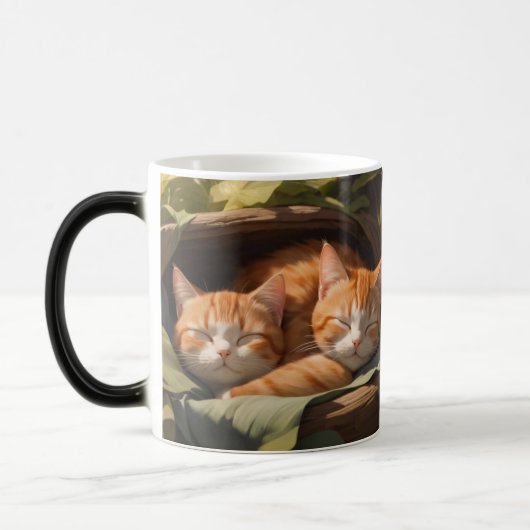 「Albedo Base-XL Morphing Mug – 小猫が眠る モーフィングマグカップ (左)