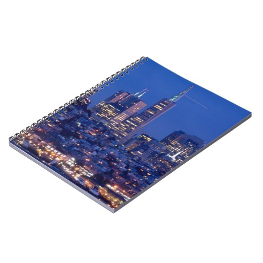 Alcatrazの刑務所の屋根から取られる ノートブック (左側)