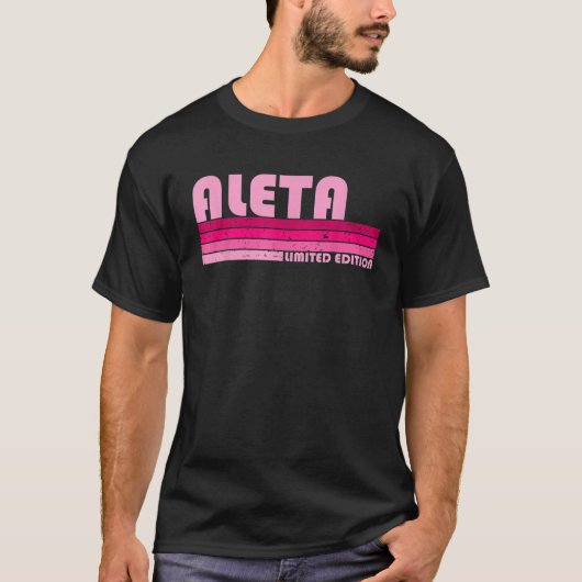 ALETAネームパーソナライズされたレトロヴィンテージ80s 90sバット Tシャツ (正面)