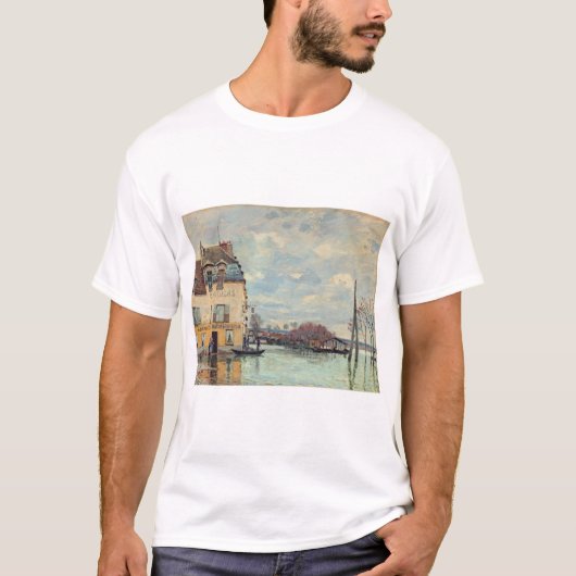 Alfred Sisley - Flood at Port-Marly 1872 Tシャツ (正面)