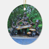 Alice in Wonderland - Central Park NYC #2 セラミックオーナメント (左)