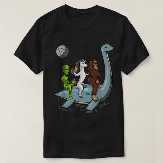 Alien Bigfoot Unicorn Nessie Adventure Tシャツ (デザイン正面)