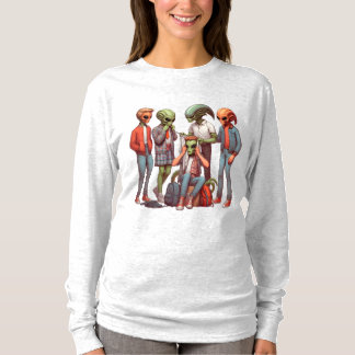 Alien Campout: Cosmic Adventure Awaits Tシャツ